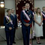 El rey guarda un minuto de silencio por las vítcimas del incendio en Almería