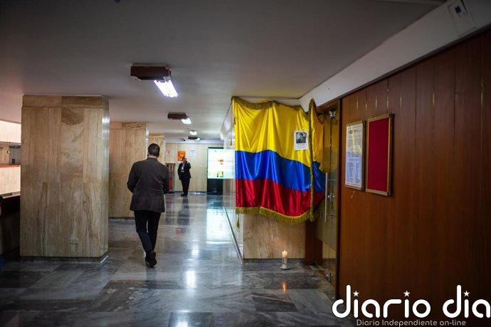 El Senado de Colombia elige presidente al candidato de Uribe tras recibir el apoyo del partido de Petro
