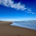 El turismo nacional gana peso en España este verano y el calor extremo veta destinos, según Ávoris