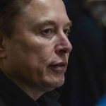 Elon Musk, sobre la IA: en cinco años superará a la inteligencia humana y en diez el dinero dejará de importar