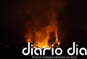 Emergencias avisa de que las rachas de viento de hoy pueden complicar la extinción de los incendios de Madrid