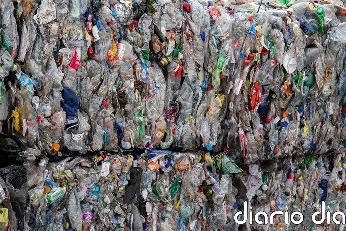 Es posible generar hidrógeno limpio a partir de residuos plásticos