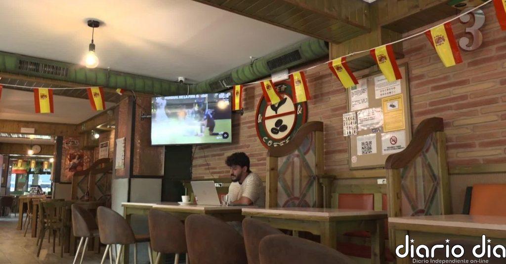 España, lista para ver el partido de su selección ante Austria