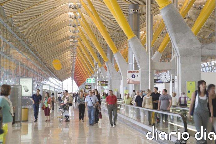 España recibió 54,6 millones de pasajeros internacionales en el primer semestre, un 5% más que en 2025