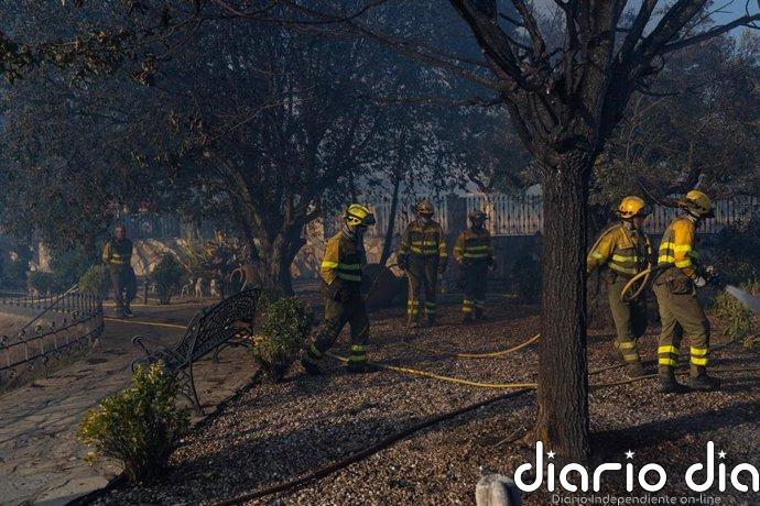 Estabilizan frentes este y norte en Fermoselle que reduce peligrosidad aunque tiene cuatro sectores activos