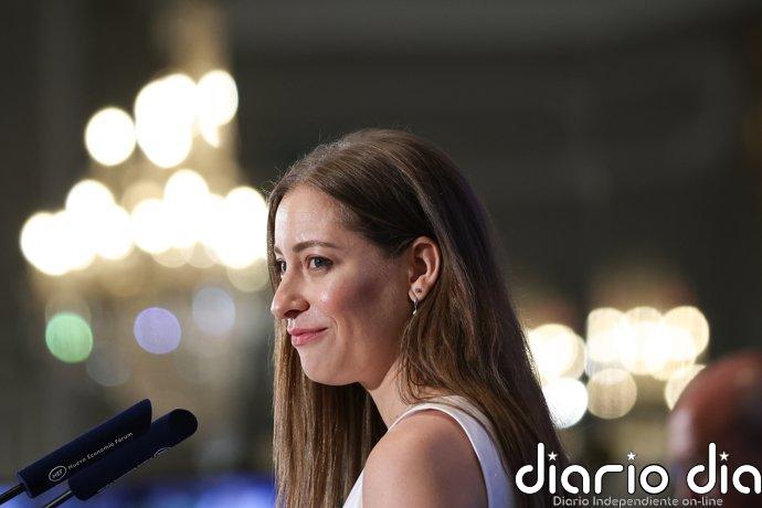Ester Muñoz defiende entenderse con Vox y está convencida de que "más pronto que tarde" Moreno será investido presidente