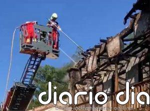 Extinguido el incendio en una vivienda deshabitada de Cabezón de la Sal