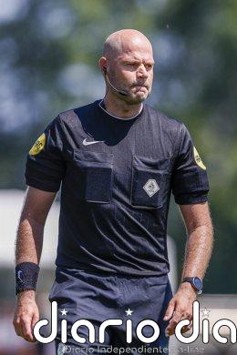 Fallece Rob Dieperink, el árbitro VAR descartado por FIFA para el Mundial tras ser acusado de agresión sexual