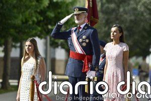 Felipe VI transmite su pésame y apoyo a las víctimas de Los Gallardos en la entrega de los Reales Despachos de la AGA