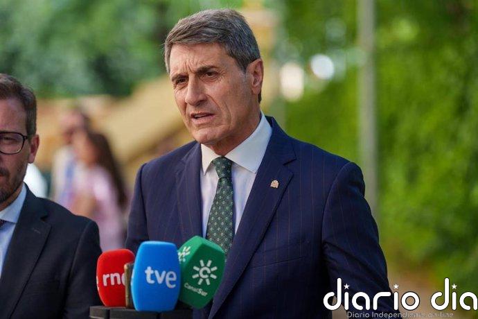 Fernández acusa al PP de privar a Andalucía de 1.100 millones para servicios públicos al tumbar la senda de déficit
