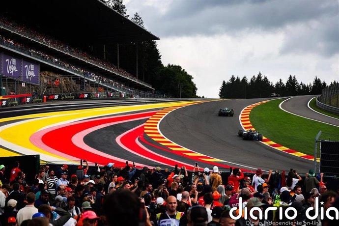 Ferrari y Russell amenazan al líder Antonelli en el exigente y mítico Spa-Francorchamps