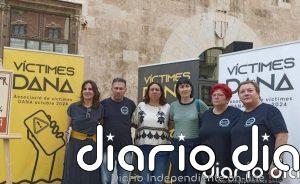 Flores, silencio y paros en estaciones recordarán a las víctimas del accidente de metro de València veinte años después