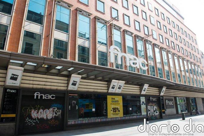 Fnac recortó un 43% sus 'números rojos' en España en 2025