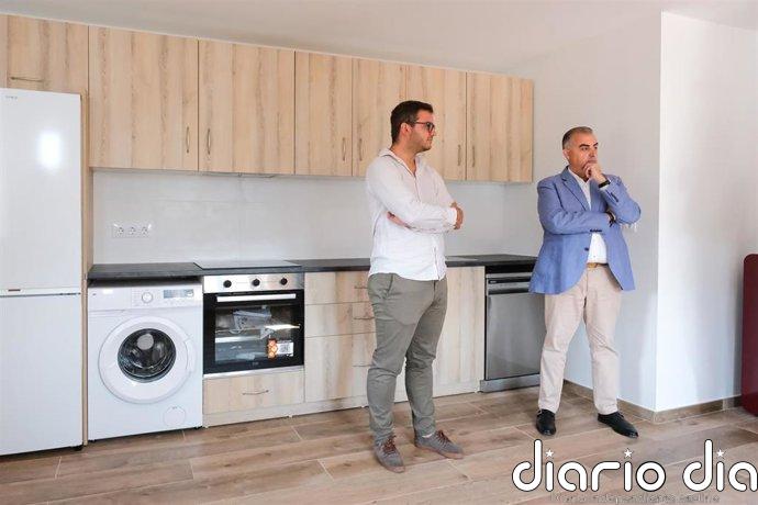 Fomento rehabilita las escuelas de Sarceda como vivienda pública de alquiler asequible