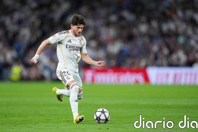 Fran García deja el Real Madrid y ficha por el Betis hasta 2030