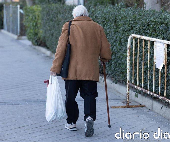 Fundación Mapfre y Plataforma Editorial convocan el Premio Literario 'Vidas que Inspiran' para dar visibilidad a mayores