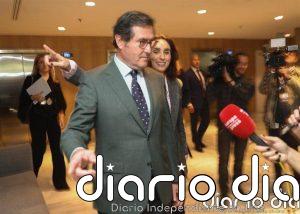 Garamendi coincide con Feijóo en trabajar sobre un acuerdo para acabar con el absentismo en España