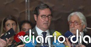 Garamendi sale en defensa de Feijóo ante la polémica por su plan de recortar el cobro de las bajas laborale