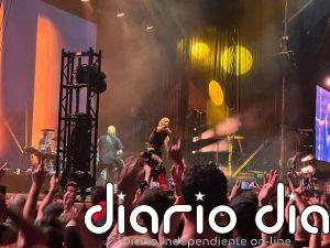 Garbage reivindica en Madrid tres décadas de rock alternativo con una Shirley Manson magnética y combativa