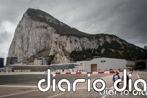 Gibraltar y España escenifican el fin de la Verja