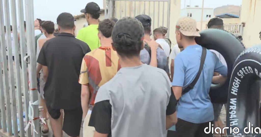 Grupos de inmigrantes regresan por su propio pie a Marruecos