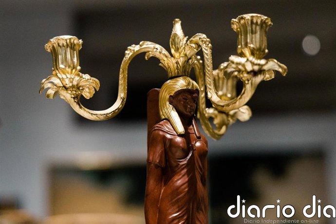 Hallan en los fondos de Patrimonio Nacional tres candelabros inéditos de Luigi Valadier, "el Velázquez de la orfebrería"
