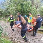 Herido tras sufrir una caída en el camino de acceso a la vía de escalada de Otura, Morcín