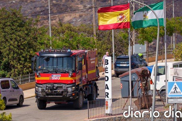 Heridos dos ocupantes de un camión del Infoca tras sufrir un accidente en Bédar (Almería)