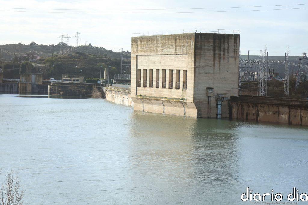 Iberdrola produce menos electricidad, pero distribuye un 7,5% más en 2025