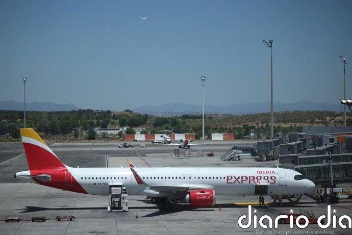 Iberia Express aplica un 10% de descuento para reservas de cuatro o más pasajeros por el Mes de la Amistad