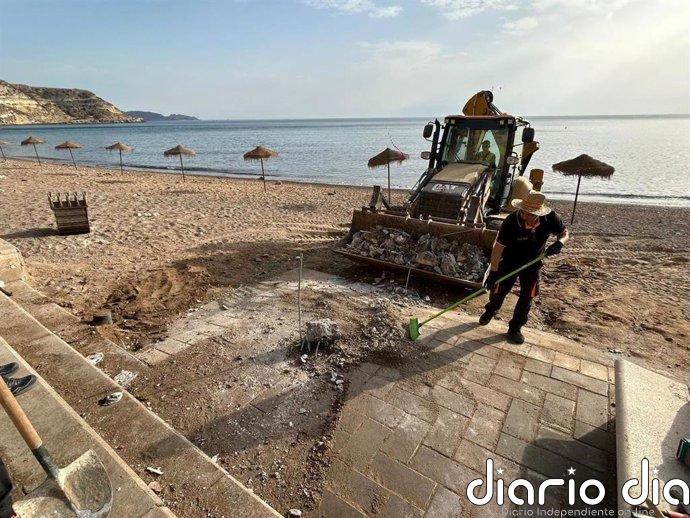 Imbroda denuncia un "efecto llamada" por el fallo del TS sobre los migrantes que entran a nado en Ceuta y Melilla