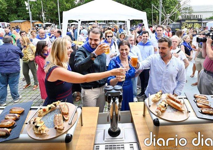 Inaugurada la Feria de Día de Santander con 30 casetas y cinco food trucks en cuatro zonas