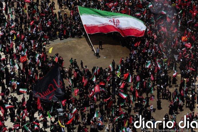 Irán advierte de una guerra "total" si EEUU continúa "dos o tres días más" con sus ataques