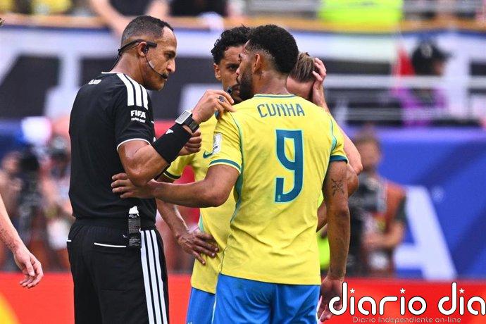 Ismail Elfath dirigirá la semifinal Argentina-Inglaterra