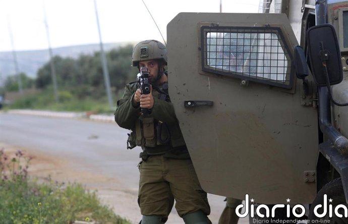 Israel detiene en Cisjordania a dos palestinos sospechosos de "fabricar explosivos"