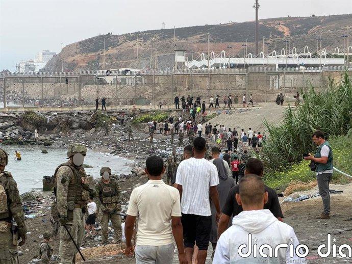 Italia cierra la frontera marítima y aérea con España en pleno choque por la crisis en Ceuta