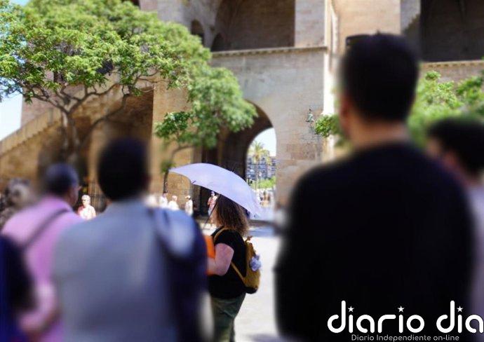 Italia concentra el 18% de los viajes de los españoles este verano y Sevilla y Barcelona el turismo nacional