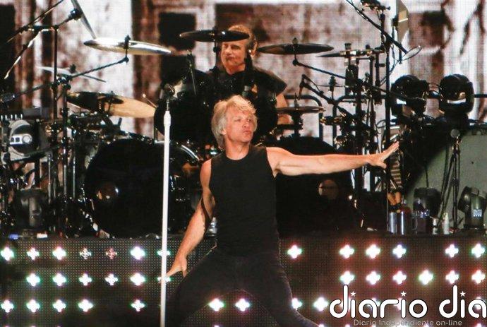 Jon Bon Jovi detiene su show en pleno concierto en el Madison Square Garden por problemas de salud