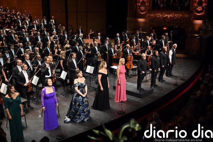 Josep Pons se despide de la dirección musical del Liceu en un concierto ante un aforo completo