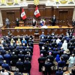 Keiko Fujimori ofrece mano dura y amplía programas sociales