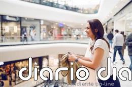 La afluencia a los centros comerciales en España se eleva un 3,1% en junio impulsado por las rebajas