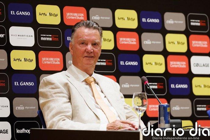 La AN respalda al entrenador Louis van Gaal en un pleito con Hacienda por la indemnización tras su despido en el Barça
