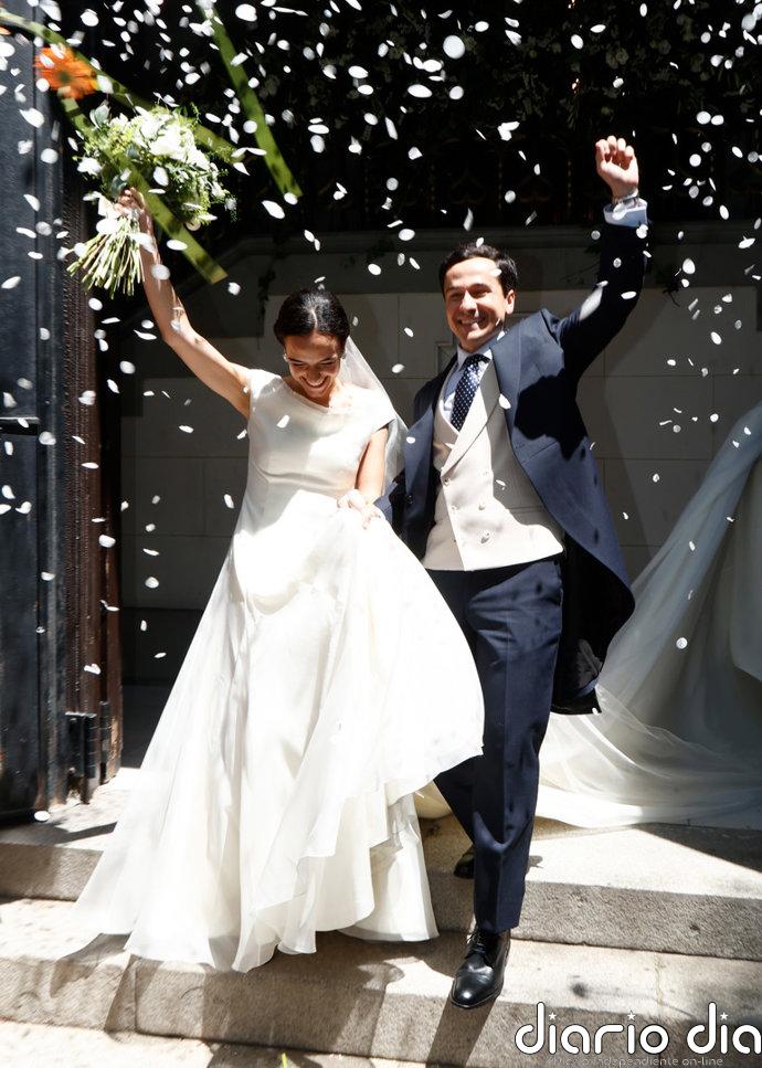 La boda de María, nieta de Iñaki Gabilondo: un enlace íntimo y un vestido de novia muy elegante