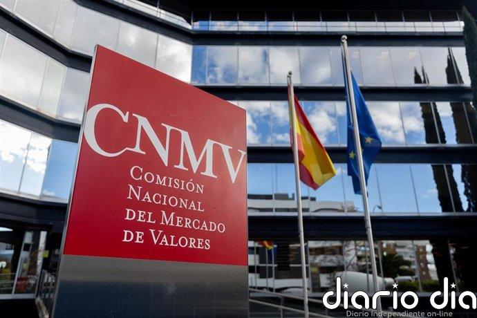 La CNMV alerta de cuatro entidades no autorizadas a prestar servicios de inversión