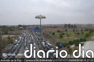 La DGT alerta de 26 kilómetros de retenciones en la AP-4 de viajeros que regresan para ver la final del Mundial