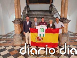 La Diputación acoge la presentación oficial de Enol Rodríguez como nuevo jugador del Córdoba CF