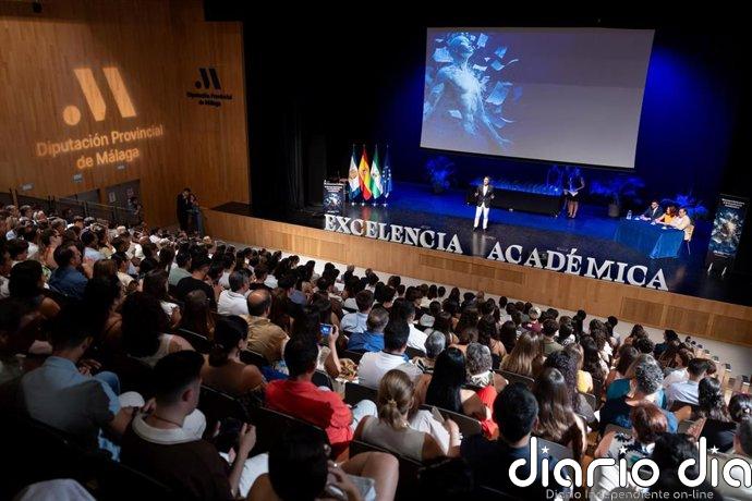 La Diputación premia el talento de 148 estudiantes de Málaga en la Gala de Reconocimientos a la Excelencia Académica