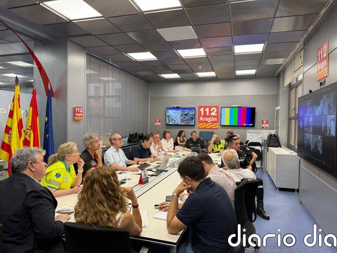 La estrategia de extinción del fuego en Castillonroy (Huesca) se centra en evitar que el perímetro crezca hacia Albelda