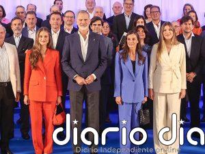 La Familia Real, unida por el talento joven en la reunión del Patronato de la Fundación Princesa de Girona