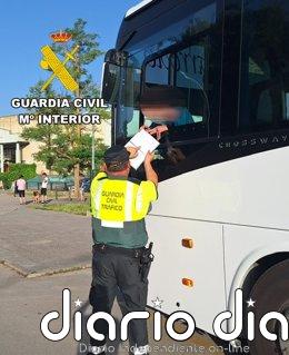 La Guardia Civil de Burgos tramita cuatro expedientes por infracciones muy graves sobre transporte escolar